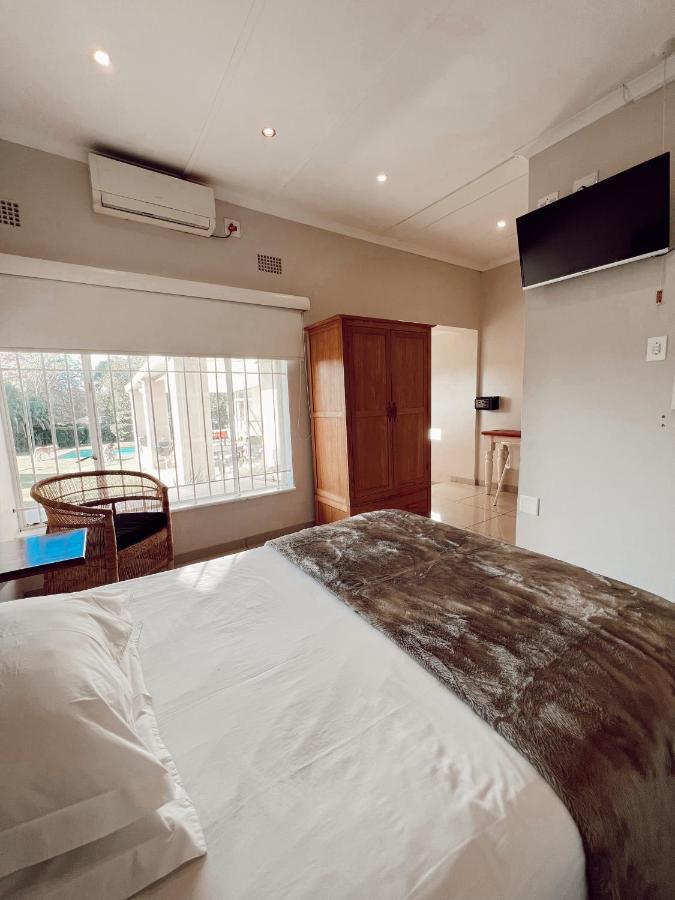 Coco Lodge Mthatha Exterior foto
